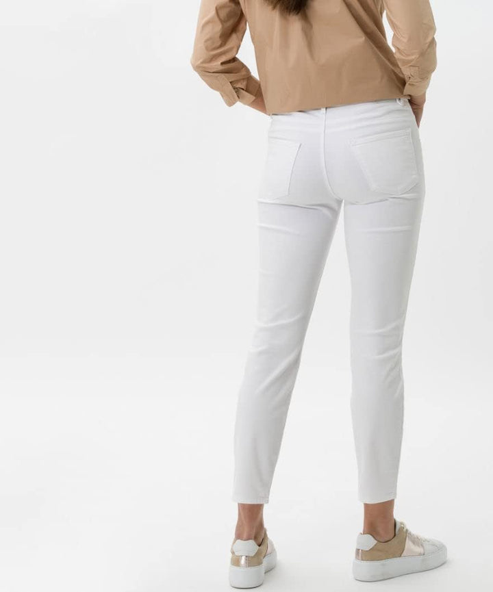 BRAX Damen Style Shakira S Verkürzte Light Denim Jeans, 26W / 30L Weiß