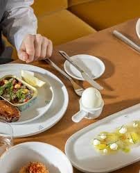 KPM Berlin LAB Eierbecher mit Griff, Eggcup, handgefertigt aus weissem Porzellan, im Duo-Set aus der