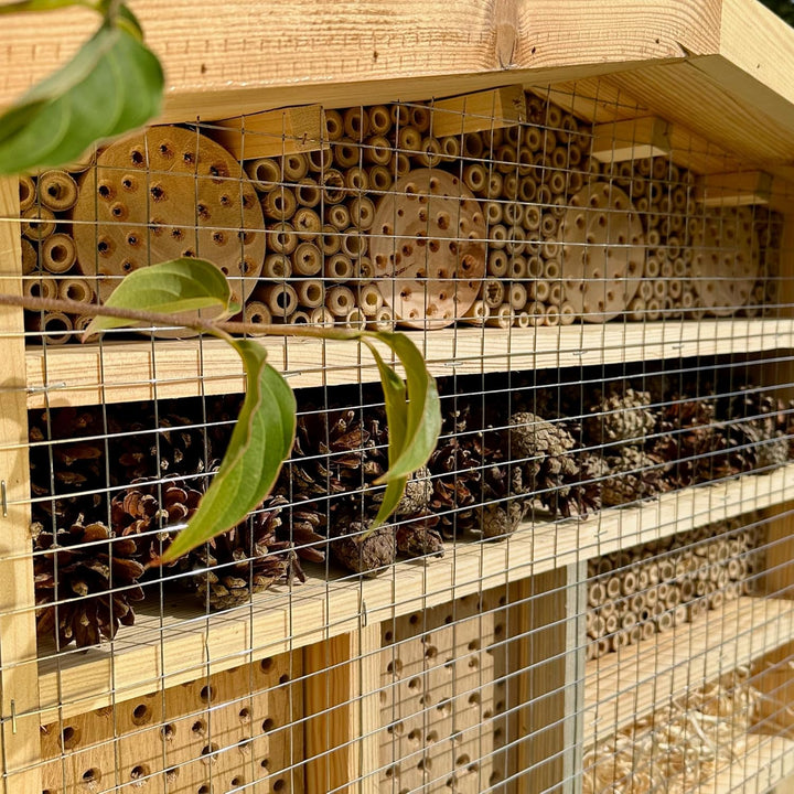 GARTENETAGE XXL Insektenchalet/Bienenhotel Gross zum Aufstellen/Insektenhotel XXL aus Massiv-Holz fü