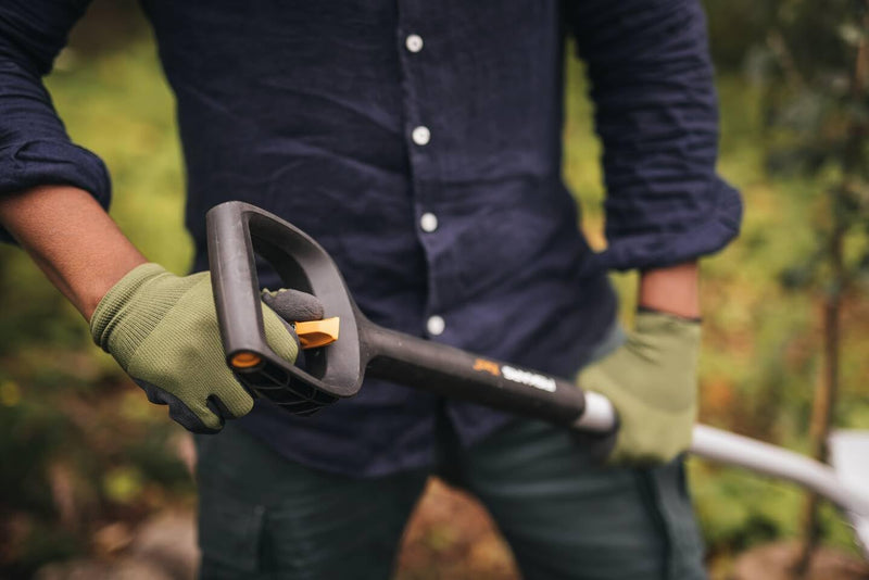 Fiskars Teleskop-Spaten für weiche, steinarme Böden, Rund, Länge: 111 - 130 cm, Verstärktes Borstahl