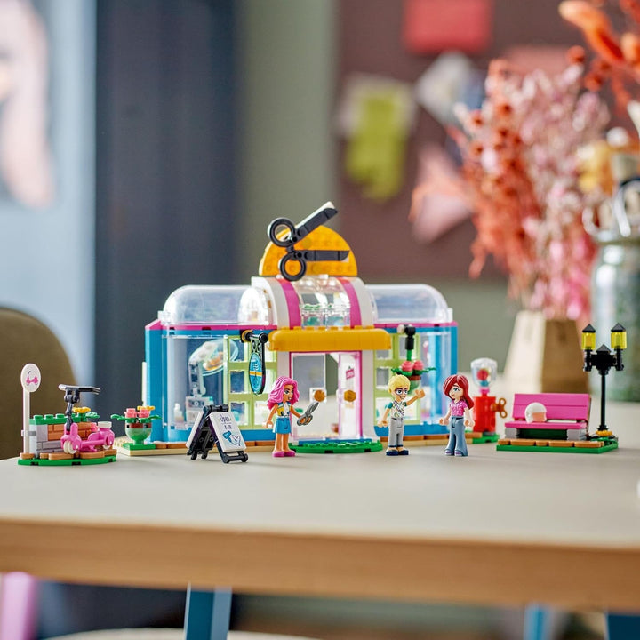 LEGO 41743 Friends Friseursalon Set mit Paisley und Olly Mini-Puppen den 2023 Figuren, kreativ austa