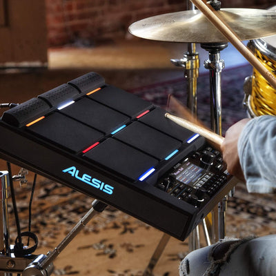 Alesis Strike Multipad - Perkussions-Pad mit 9 RGB-hintergrundbeleuchteten Pads, Sampler, Looper, in