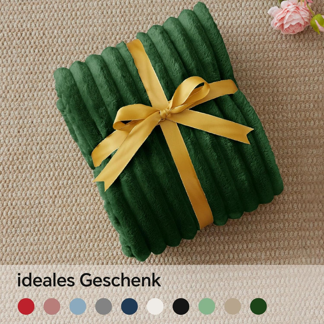 BEDELITE Kuscheldecke Flauschig Decke Klein - weiche Flanell Decken Grün 125x150 für Sofa, Deko Stre