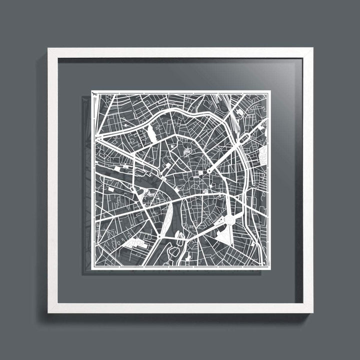 O3 DESIGN STUDIO Helsinki Papierschnitt Karte Weiss 30x30 cm Papierkunst, Helsinki