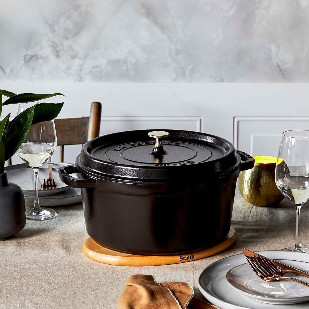 STAUB Gusseisen Bräter/Cocotte, Rund 24 cm, 3,8 L, Aromaregen Funktion, Für alle Herdarten geeignet,