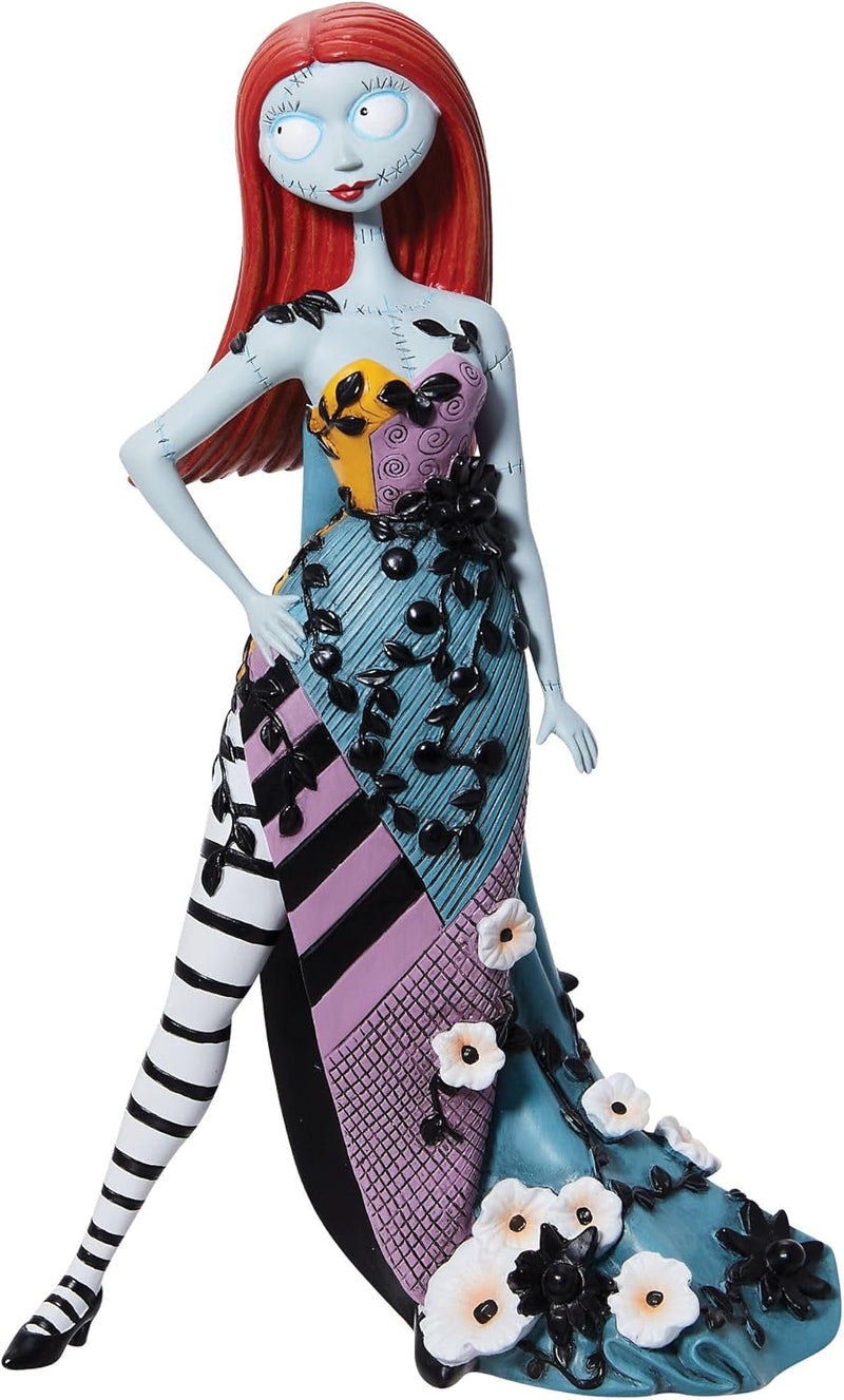 Enesco Disney Showcase The Nightmare Before Christmas Sally in Gown Botanische Figur, 18 cm, Mehrfar