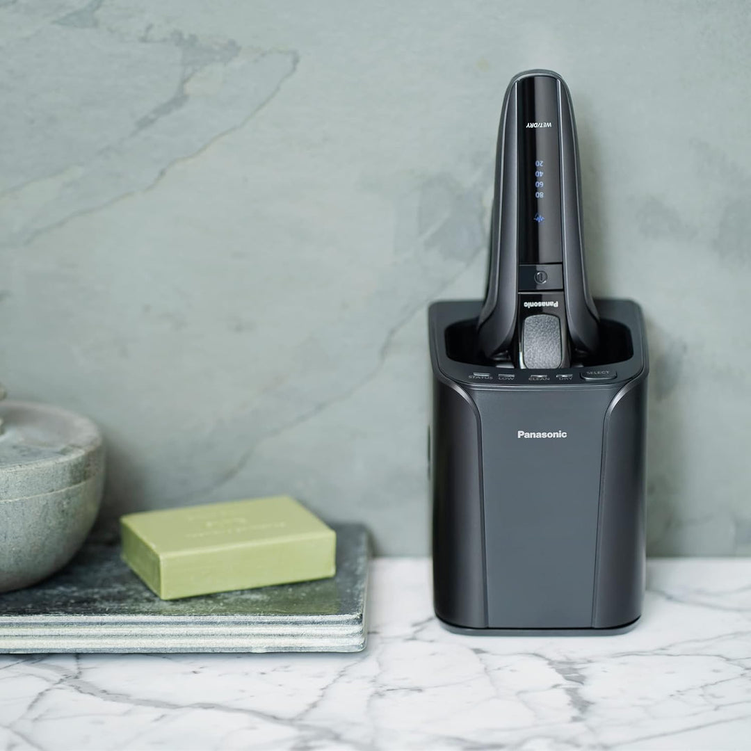 Panasonic Series 900 Premium Nass- und Trocken Rasierer ES-LV9U, 5-fach-Scherkopf mit Linearmotor un