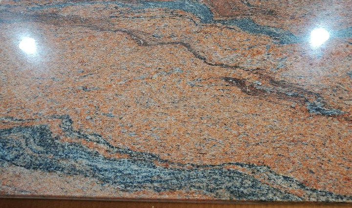 Grosse Arbeitsplatte Küchenplatte Servierplatte aus rot poliertem Granit mit Design, Unikat Handarbe