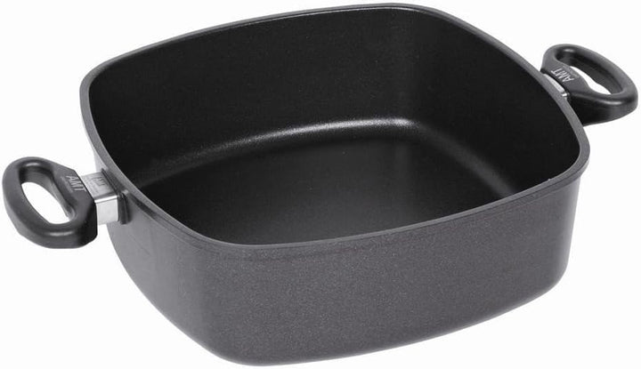 AMT Gastroguss Eckpfanne 28 x 28 cm, 9 cm hoch, Bräter mit Seitengriffen, induktionsgeeignet, backof