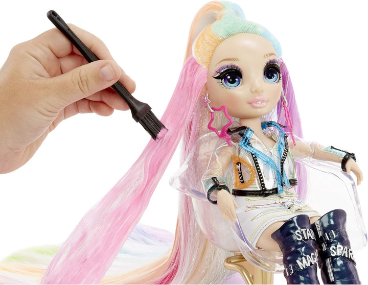 Rainbow High 567448E7C Salon Playset, Frisörsalon mit Salon-Stuhl mit Wasserfunktion und über 20 wei