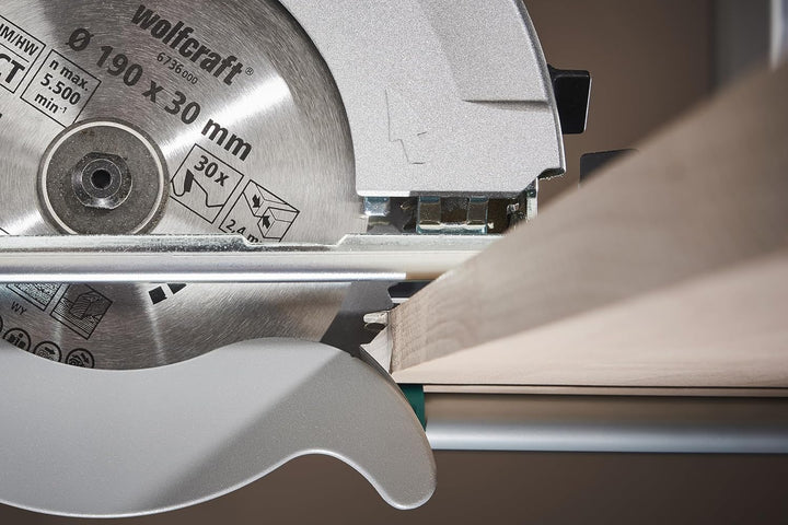 wolfcraft I FKS 145 - Führungsschiene für Handkreissägen I 6913000 I für Schnitte bis 110 cm I platz