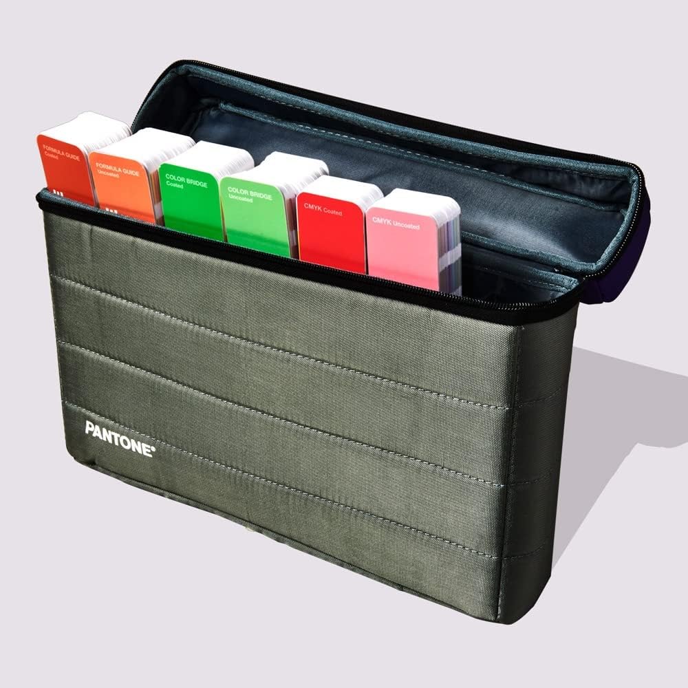 Pantone GPG301B Essentials Guide Set - Beschichtetes und unbeschichtetes Farbfächer-Set in chromatis
