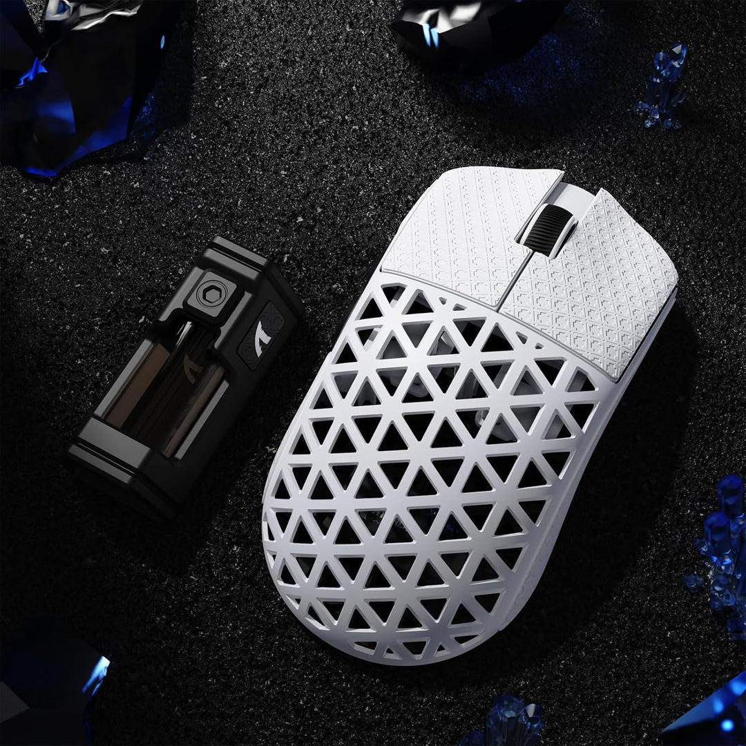 ATTACK SHARK R5 Ultra Carbonfaser HyperSpeed Kabellose Gaming-Maus, 39g Ultraleichte Maus mit Gripta