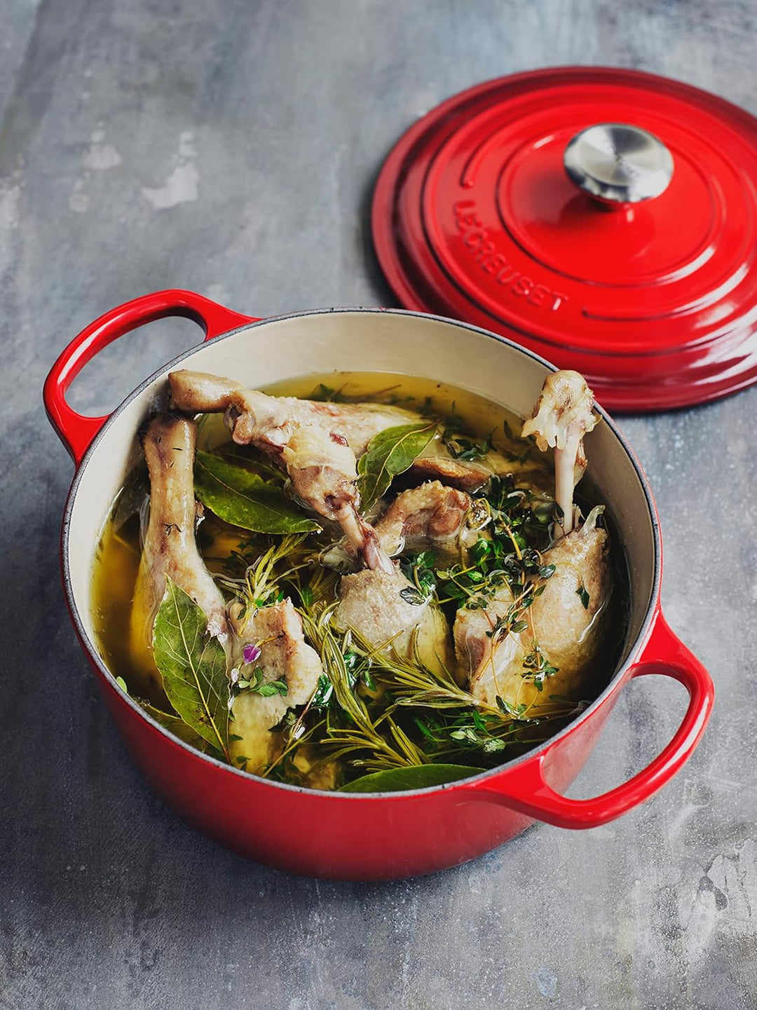 Le Creuset Signature Gusseisen-Bräter mit Deckel, Ø 30 cm, Rund, Für alle Herdarten und Induktion ge