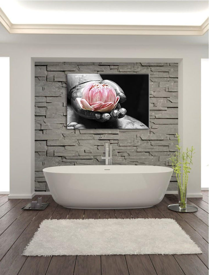 liegender Lotus in einer Hand eines Buddhas schwarz/weiss Format: 100x70 auf Leinwand, XXL riesige B
