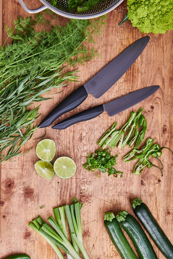 Kyocera Soft-Touch Messerblock Schwarz | 4 SHIN Keramik Messer | Santoku, Universalmesser, Gemüsemes