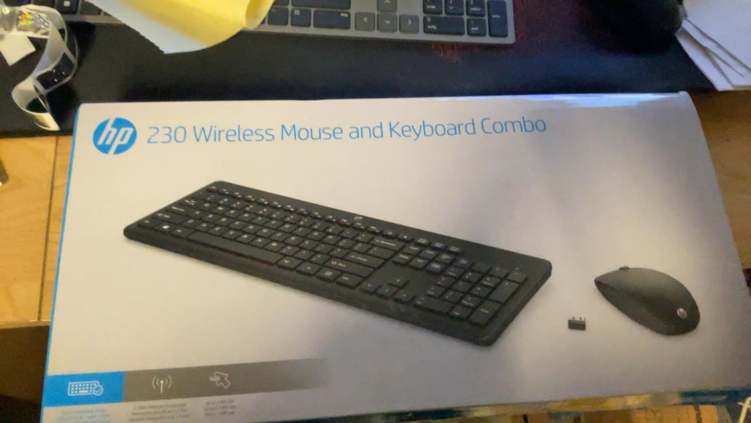 HP 230 Combo Wireless-Tastatur und Maus, bis zu 1 Jahr Laufzeit, leise Eingabe, Schnellwahltasten un