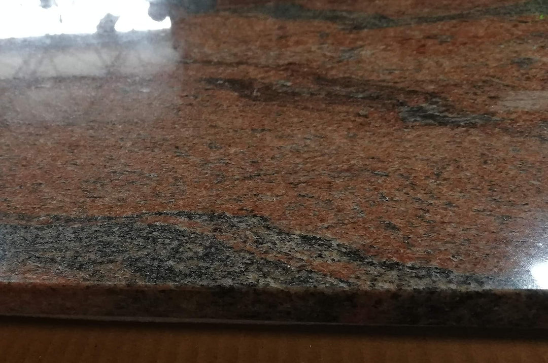 Grosse Arbeitsplatte Küchenplatte Servierplatte aus rot poliertem Granit mit Design, Unikat Handarbe