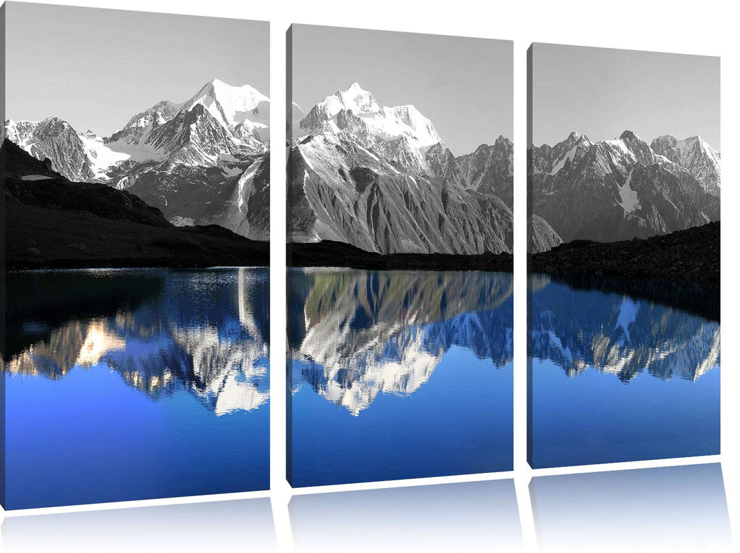 Gewaltige Berge vor Spiegelsee schwarz/weiss 3-Teiler Leinwandbild 120x80 Bild auf Leinwand, XXL rie