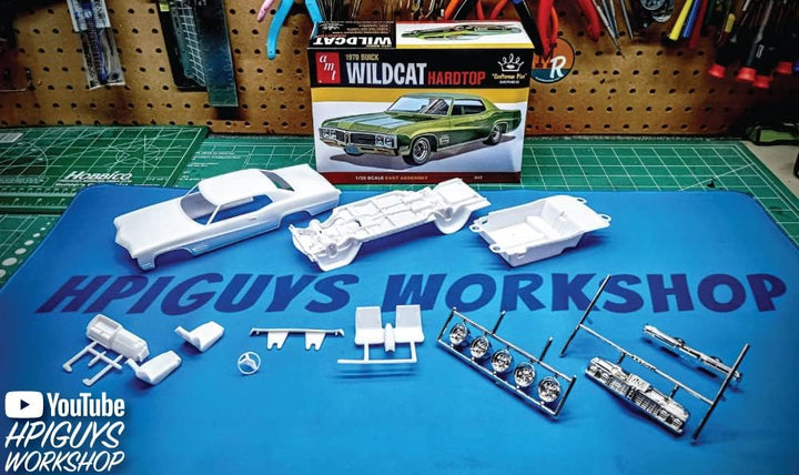 AMT AMT1379/12 1/25 1970er Buick Wildcat Hardtop Modellbausatz, Nicht bemalt
