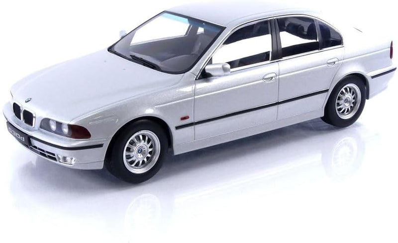 Kk Scale Models - BMW 530d E39 Limousine - 1995-1/18