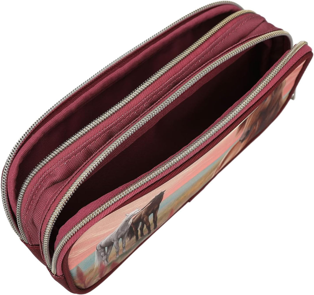 Depesche 13683 Miss Melody Dreamland - Schlampertasche in Beerefarben, mit Pferde Motiv, Federtasche
