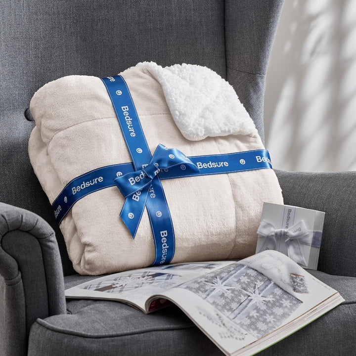 BEDSURE Kuscheldecke Flauschig Beige Sofaüberwurf Decke Sofa Klein als Couchdecke Überwurf und Wohnz
