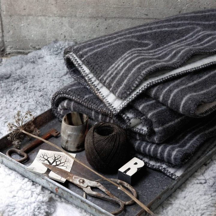 Roros Tweed Plaids – finewool Überwurf: Braun/Natur (200 cm x 130 cm) 130 cm x 200 cm Brown / Natura