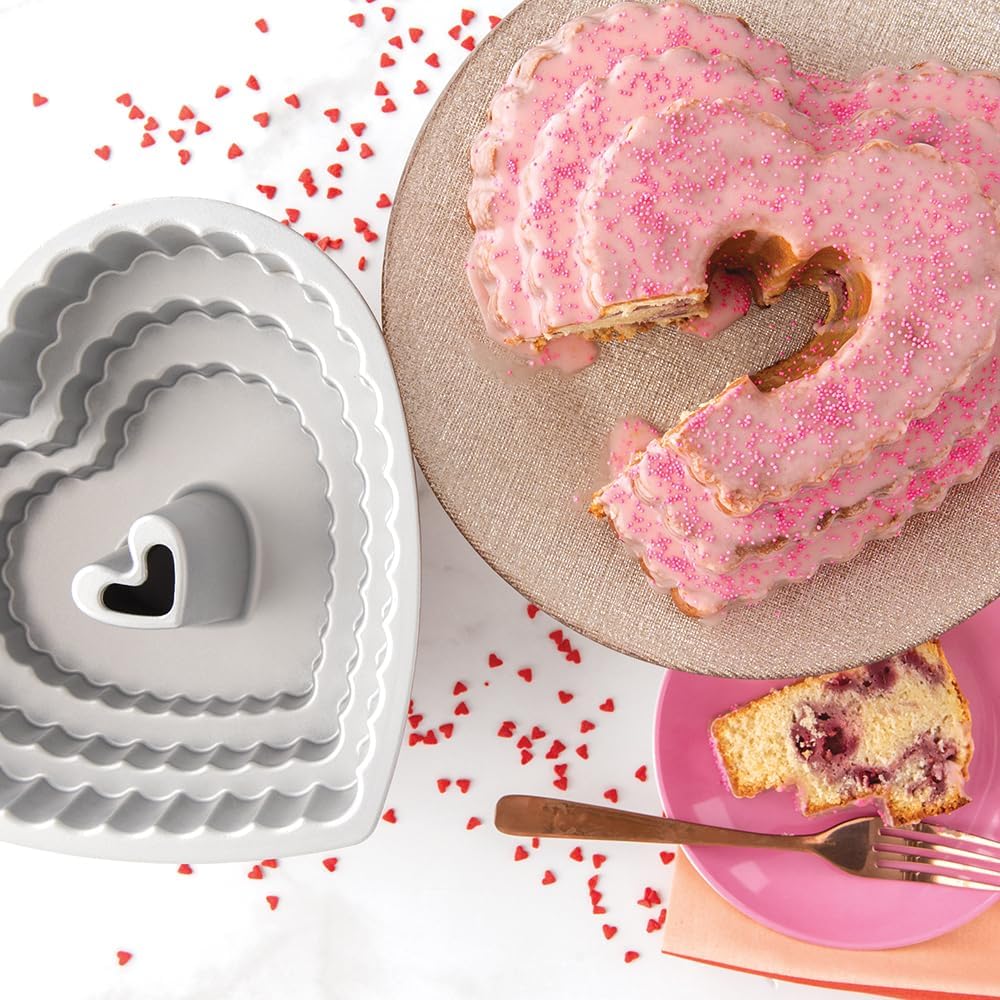 NordicWare Backform "Herz-Kranz", gestuft - Herzbackform , Aluminium, Silber, 26,7 x 25,4 x 11 cm, 1