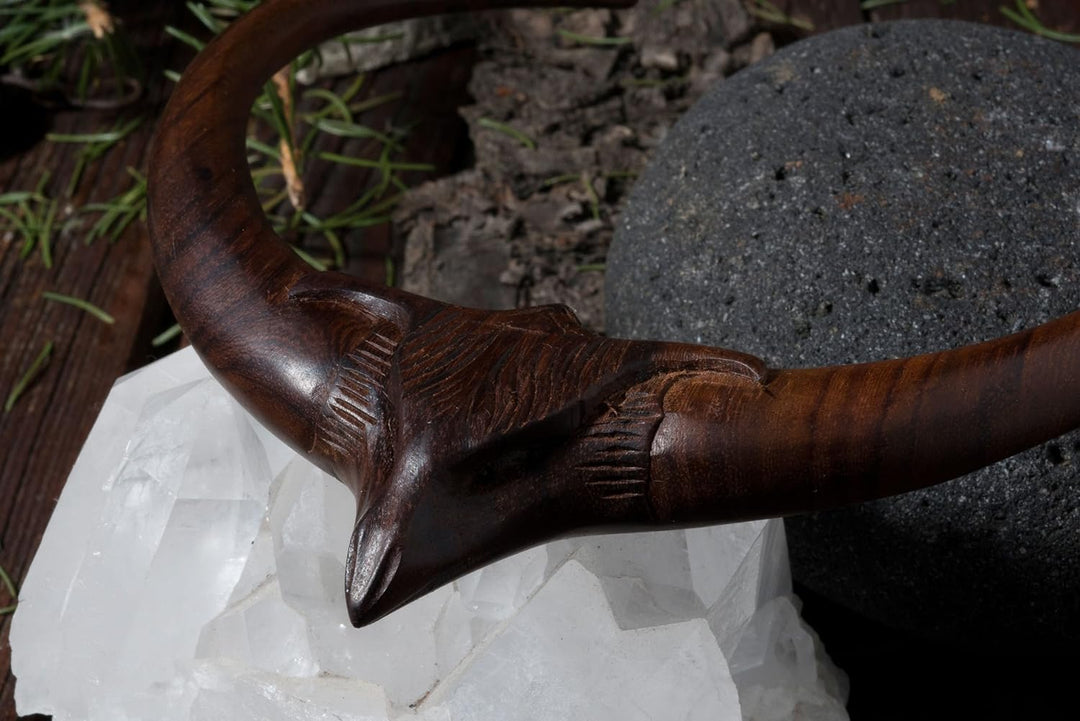 Windalf Keltischer Torques Aylan Ø 13 cm Drache Handarbeit aus Holz