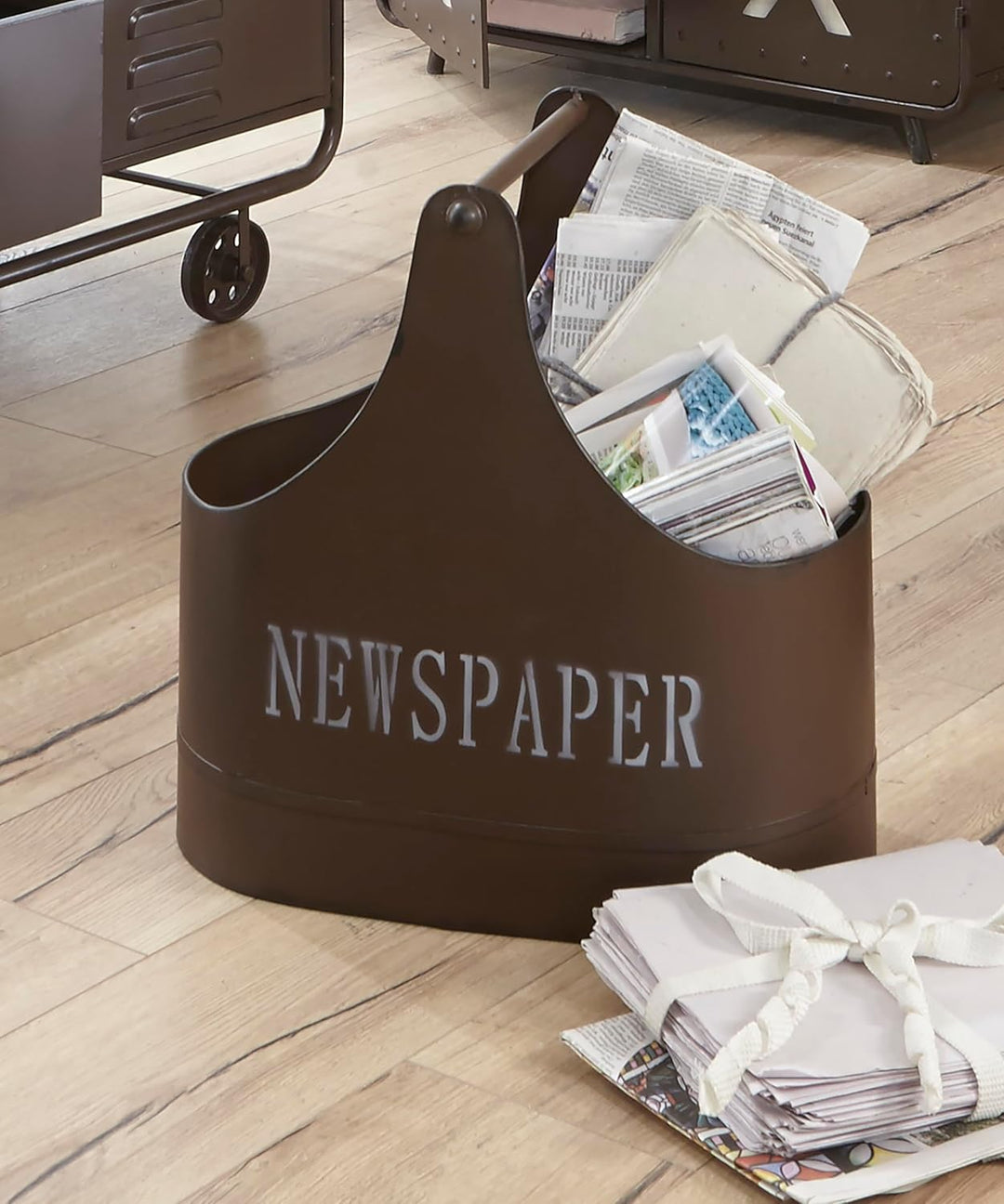 HAKU Möbel 28995 Zeitungsständer, 27 x 44 x 44 cm, Vintage