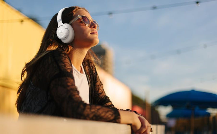 JBL Tune 780 NC Kabellose Over-Ear-Kopfhörer mit adaptivem Noise-Cancelling, Smart Ambient, Bis zu 7