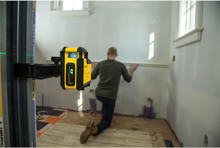 Stanley STHT77594-1 Kreuzlinienlaser CROSS 360° (mit grüner Diode, 360° horizontale & vertikale Lini