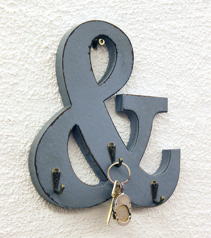 DanDiBo Buchstabe & mit 3 Schlüsselhaken 24 cm 14B394 Vintage Shabby Hakenleiste Haken und