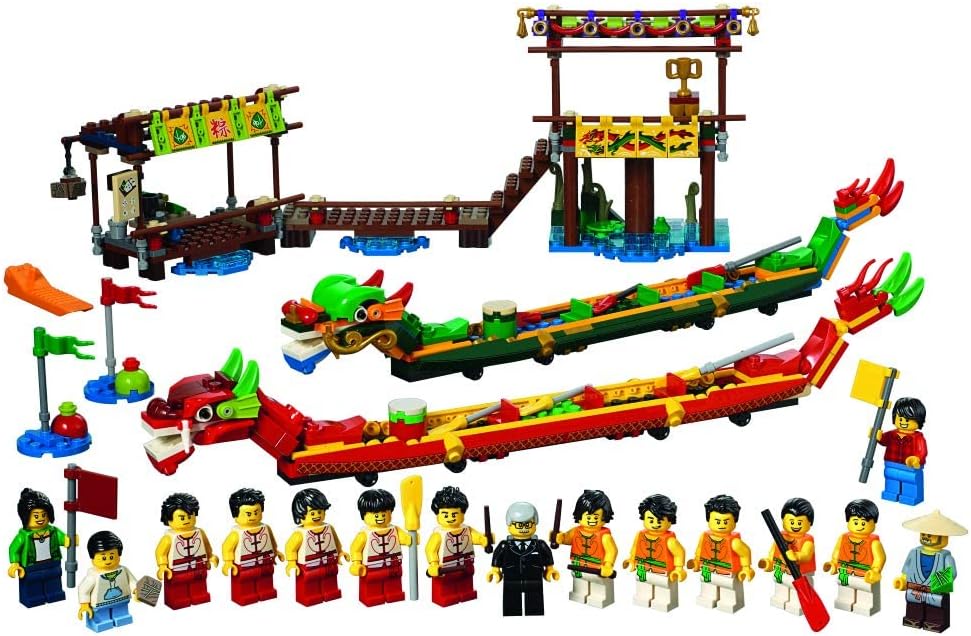 LEGO Dragon Boat Race - Stage Dragon Boat Race and Paddle for Victory!