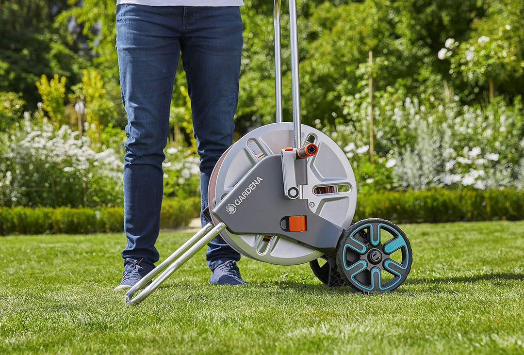 Gardena CleverRoll L Easy Metall: Grosser Schlauchwagen bis zu 100 m Kapazität, besonders standfest,