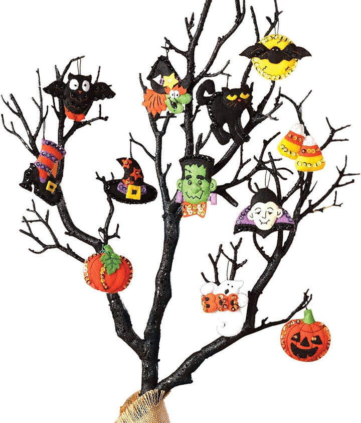 Bucilla Filz-Applikation-Ornament-Bastelset in verschiedenen saisonalen Stilen, Mehrfarbig, 29.84 x
