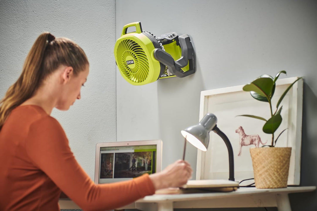 Ryobi 18 V ONE+ Akku-Ventilator RF18-0 (Kompakter Akku-Ventilator, tragbar, 19 cm Ventilatorkopf, le