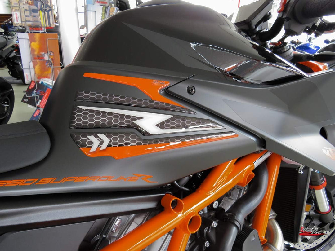 BIKE-label Tankpad Set kompatibel für KTM 1290 Super Duke R ab BJ 2020-850002