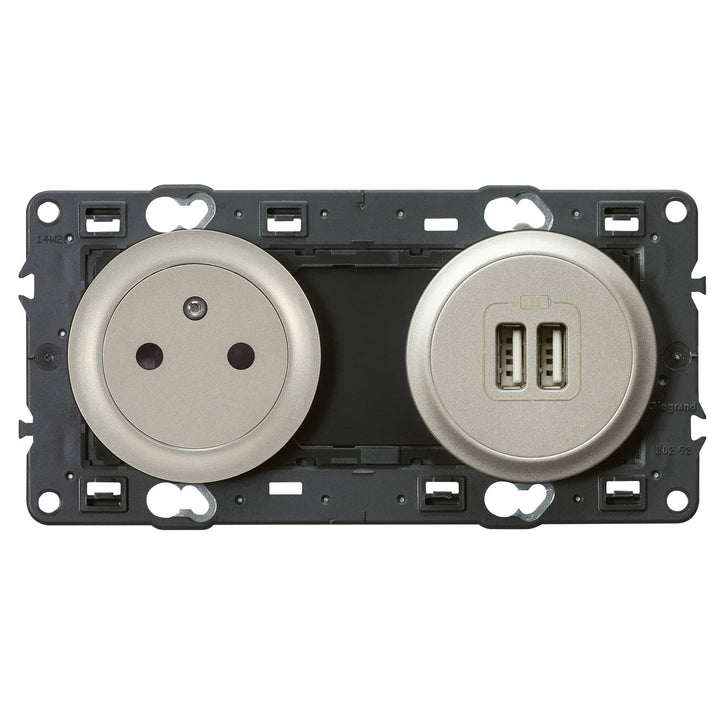 Legrand Céliane Steckdose mit Erdung/Zwei Steckdosen USB, grau, 099518, 250 voltsV Titan, Titan