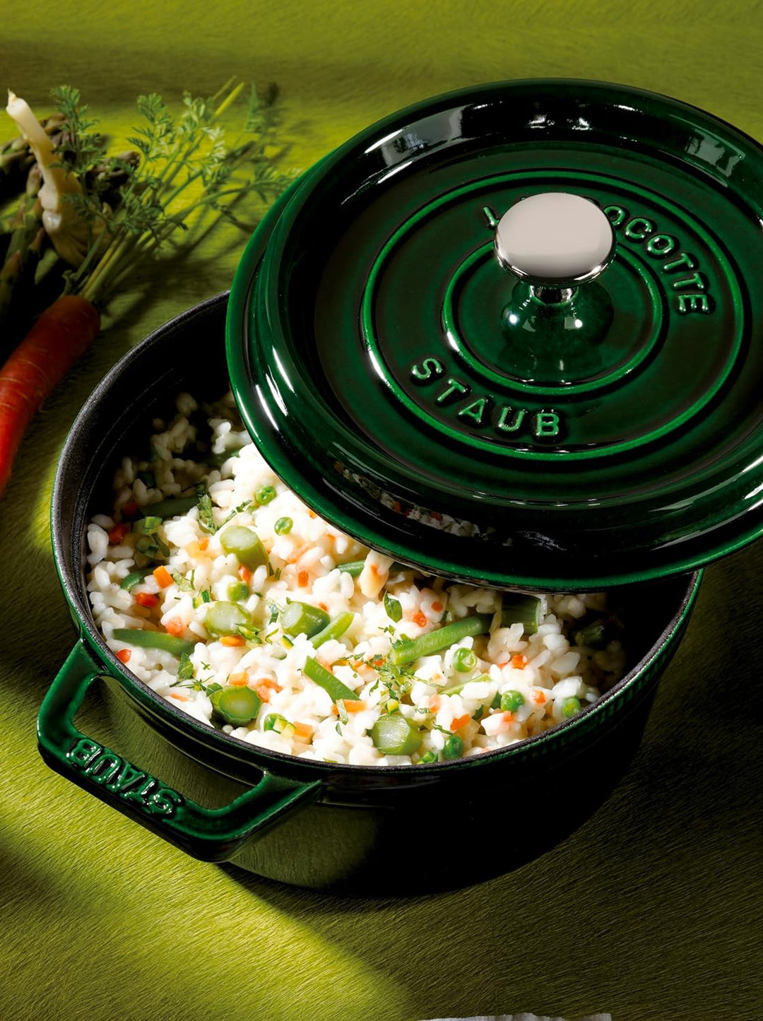 STAUB Gusseisen Bräter/Cocotte, Rund 22 cm, 2,6 L, Aromaregen Funktion, Für alle Herdarten geeignet,