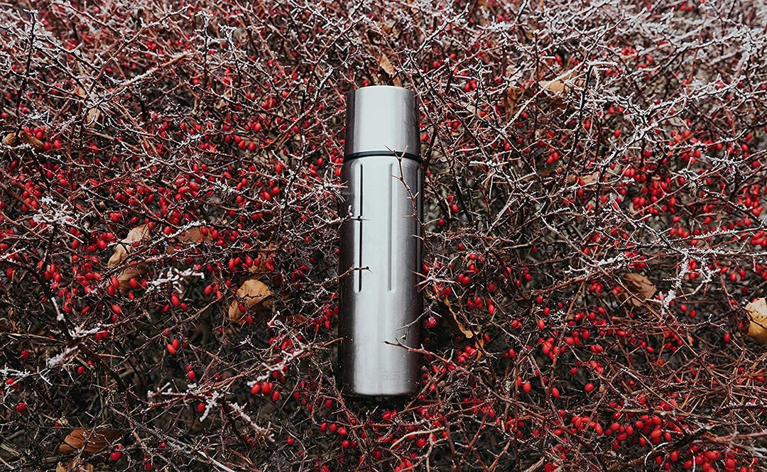 SIGG - Isolierte Trinkflasche - Thermoflasche Gemstone IBT - Mit Tasse - Auslaufsicher - Federleicht