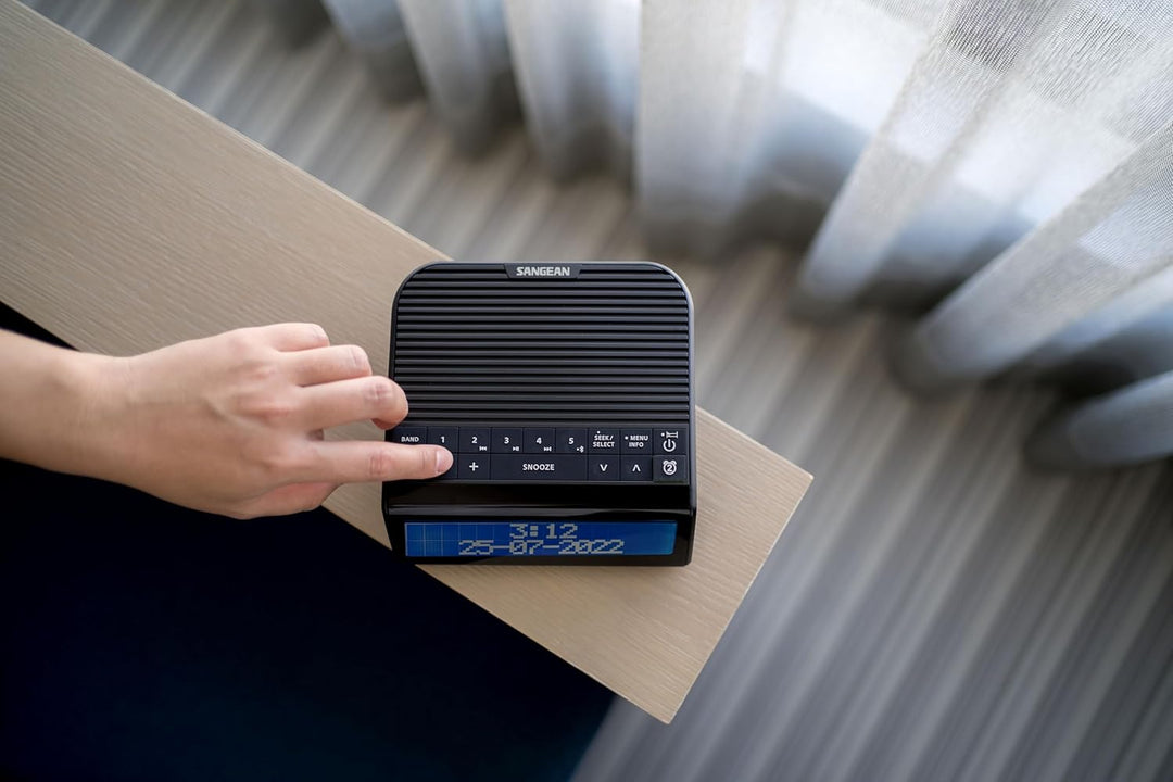 Sangean DCR-90 Radiowecker mit DAB+/UKW, Bluetooth, sattem Klang, dimmbarem Display & zeitlosem Desi