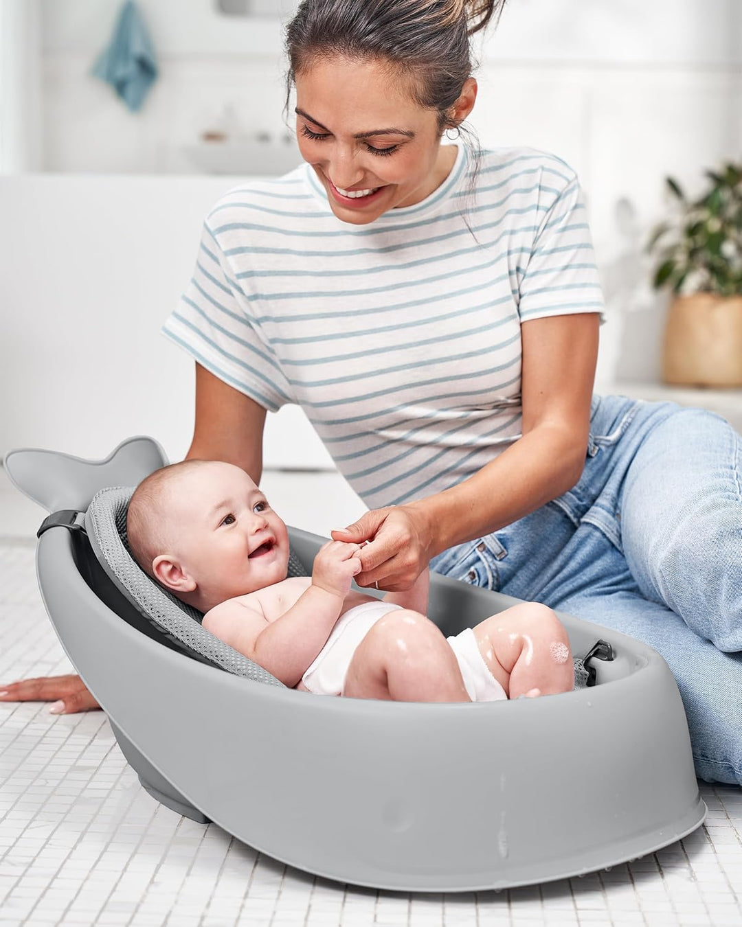 Skip Hop 235060 Moby Wal Badewanne, 3 Stufen, Anti-Rutsch, Bad für Babys, grau, Grau
