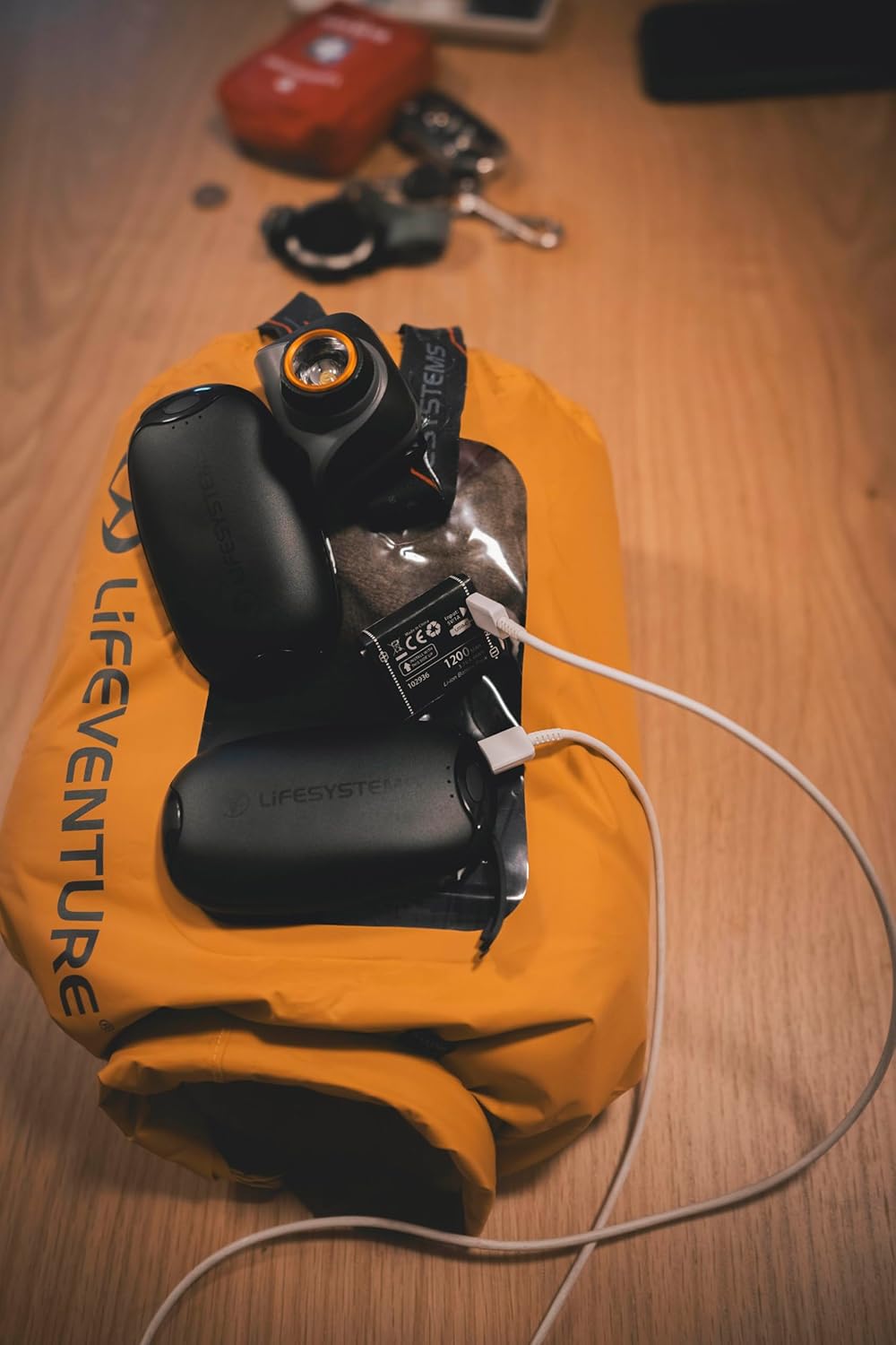 Lifesystems Rechargeable Twin-Pack Dual-Palm Hand Warmers with Power Bank Functionality, USB & USB C