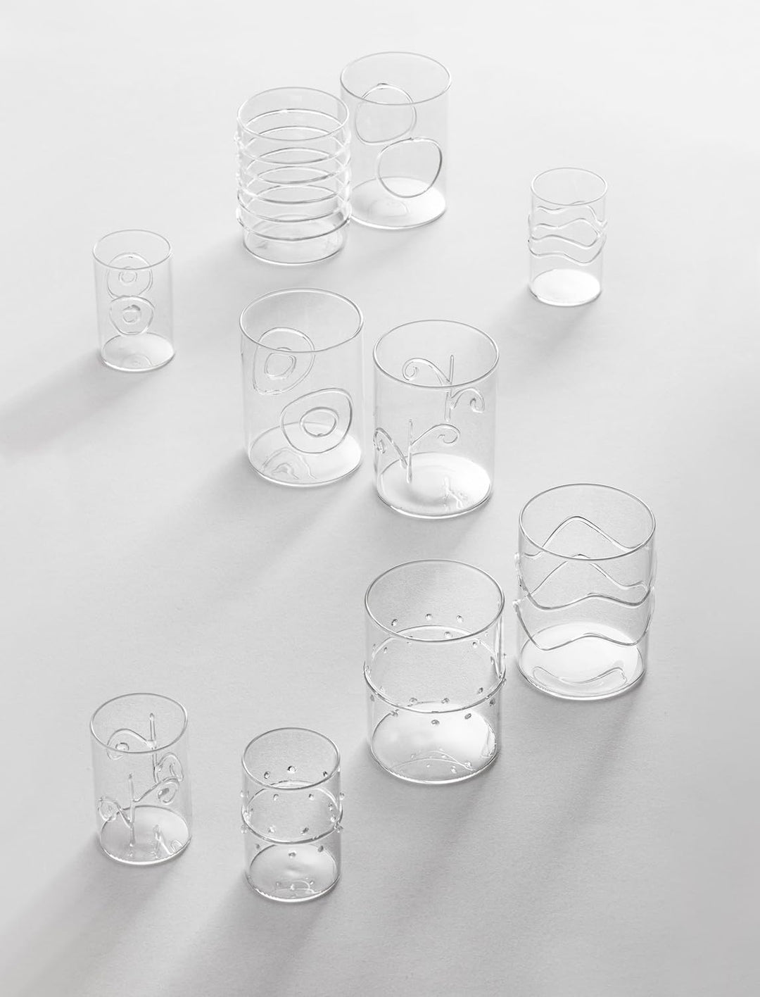 Deco Set aus 6 Wassergläsern mit transparenten Verzierungen
