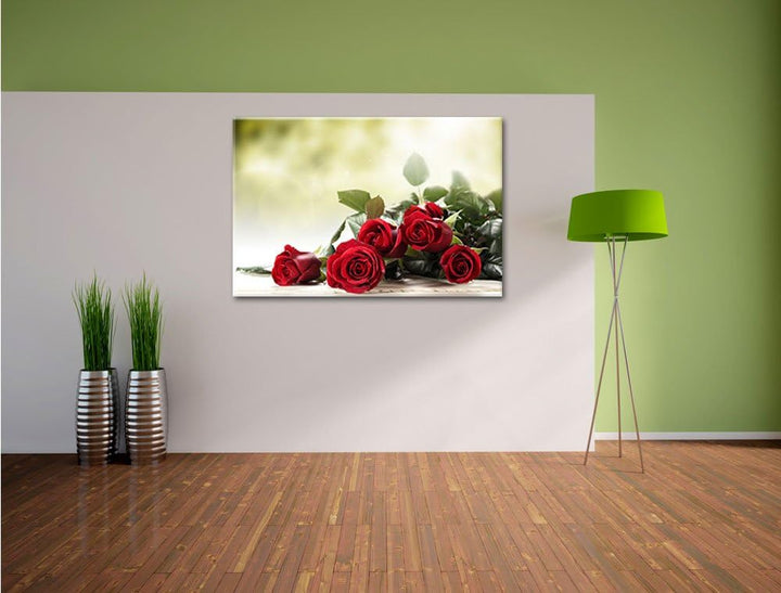 Rosenstrauss auf Holztisch Format: 100x70 auf Leinwand, XXL riesige Bilder fertig gerahmt mit Keilra