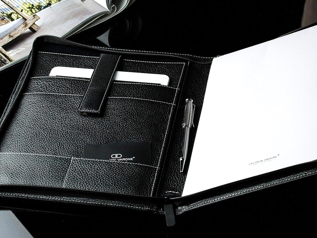 DELMON VARONE - Personalisierbare Tablet Schreibmappe DIN A4 aus Premium Soft Grain Leder schwarz, O