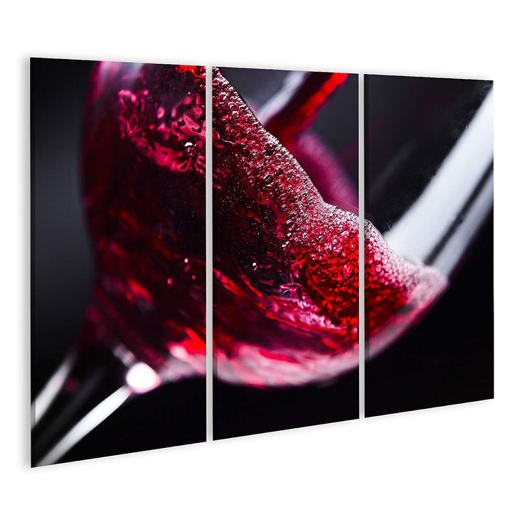 islandburner Bild auf Leinwand Rotwein Im Weinglas Auf Schwarzem Hintergrund Für Küche Bilder Wandbi