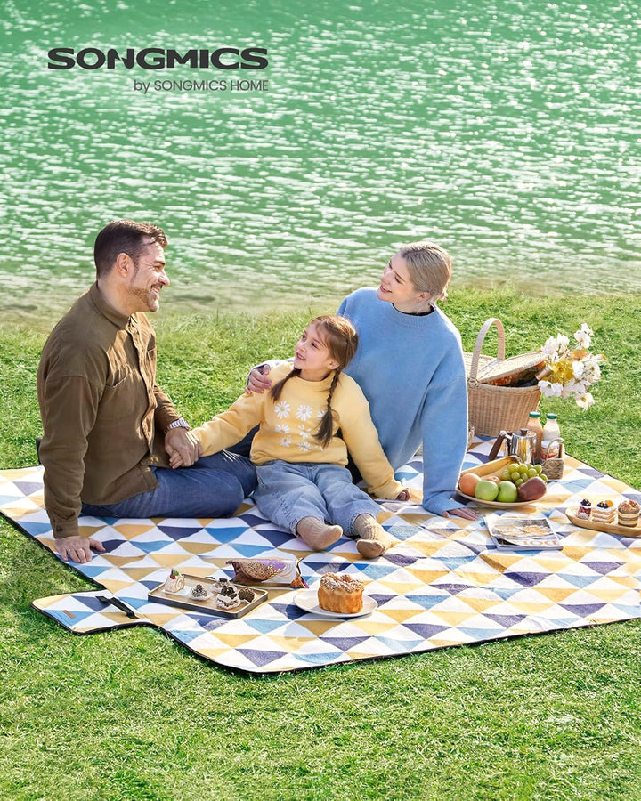 SONGMICS Picknickdecke, 200 x 150 cm, gross, Campingdecke, für Park, Garten, Strand, wasserdicht, fa
